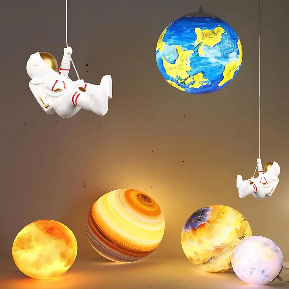 Unique Lighting Decor - SANDYHA 현대 우주 비행사 샹들리에 달